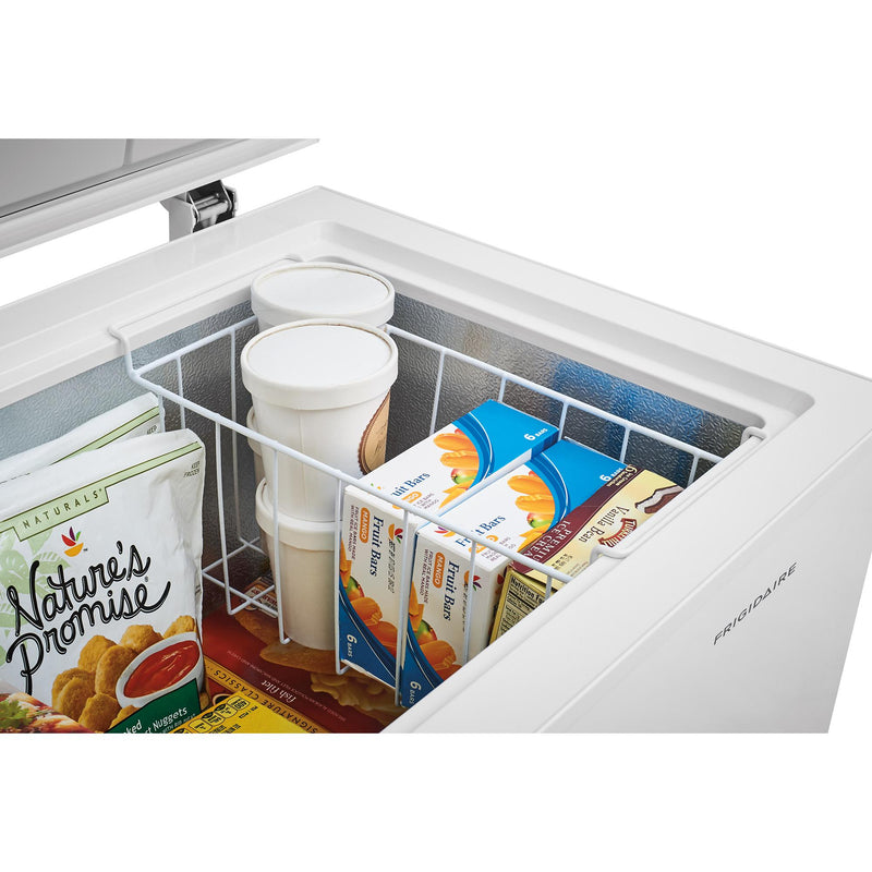 Frigidaire 5 cu.ft. Chest Freezer FFFC05M1TW IMAGE 3