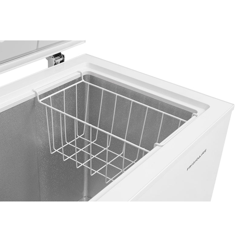 Frigidaire 5 cu.ft. Chest Freezer FFFC05M1TW IMAGE 4